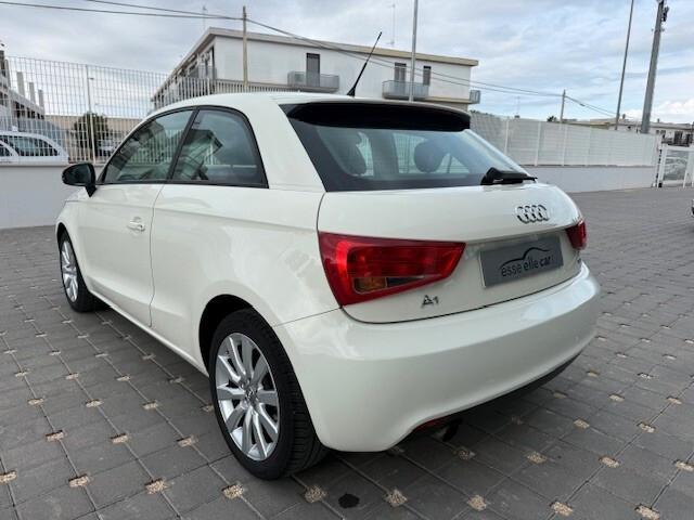 Audi A1 1.6 TDI 105 CV Ambition 2011