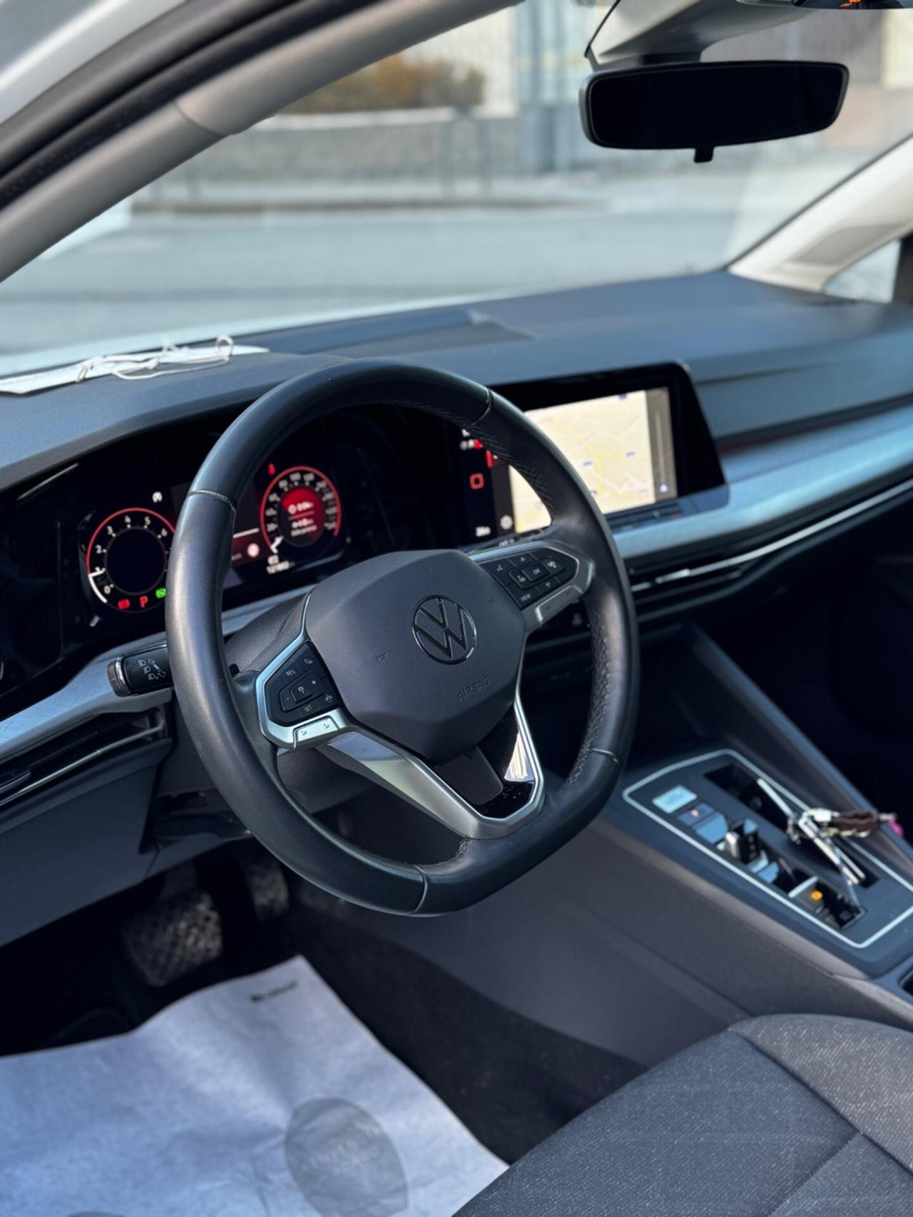 Volkswagen Golf 1.0 eTSI EVO DSG Life