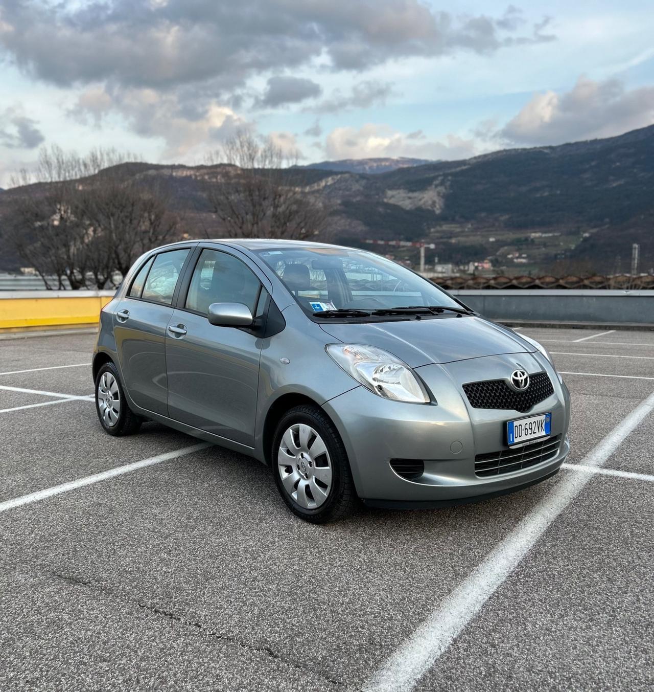 Toyota Yaris 1.3 Benz Neopatentati SOLO 116.000km