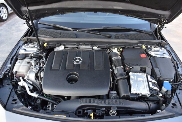 MERCEDES-BENZ A 180 d Automatic Business Extra