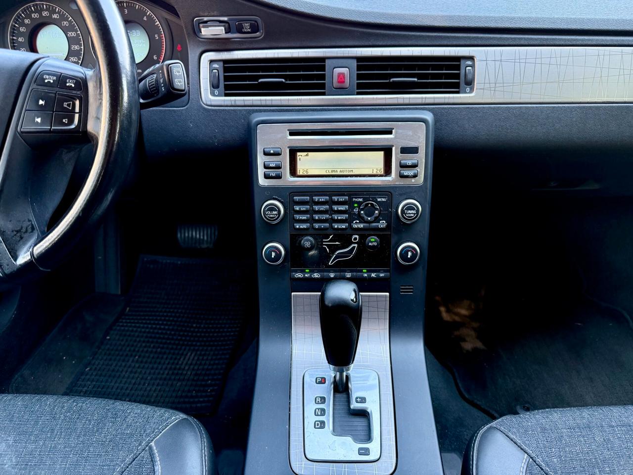 Volvo XC70 2.4d 175cv geartronic UNICO PROPRIETARIO