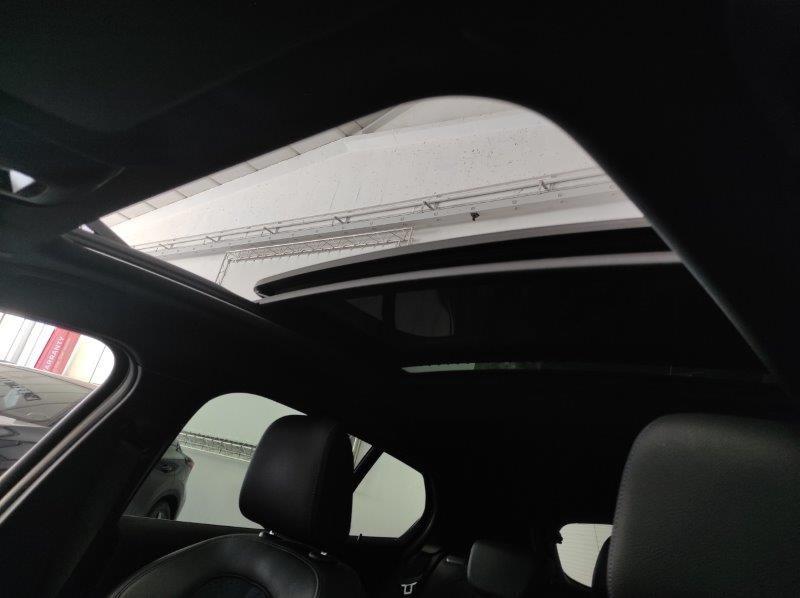 BMW Serie 1 (F40) - M 135i xDrive