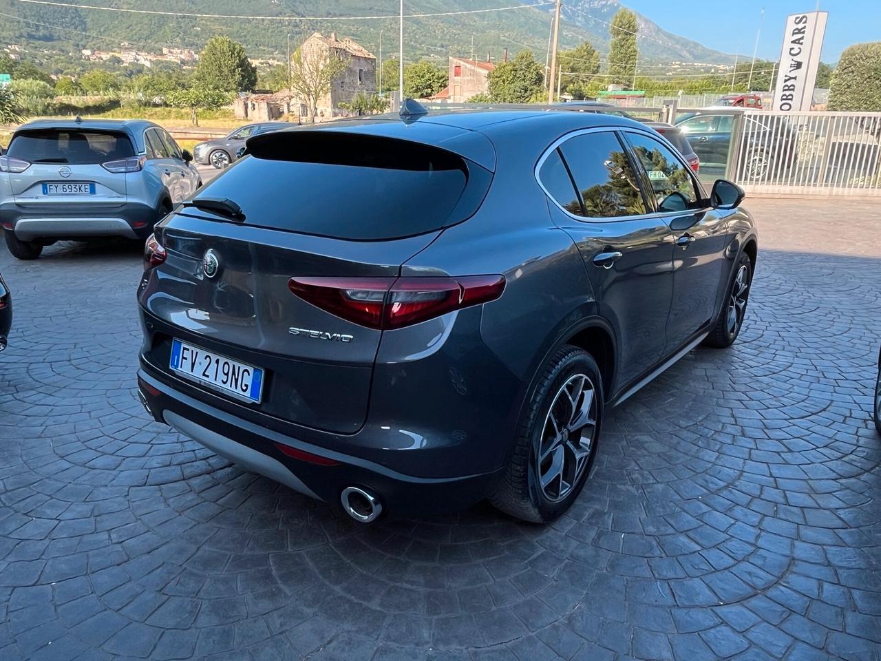 Alfa Romeo Stelvio 2.2 Turbodiesel 210 CV AT8 Q4 Executive
