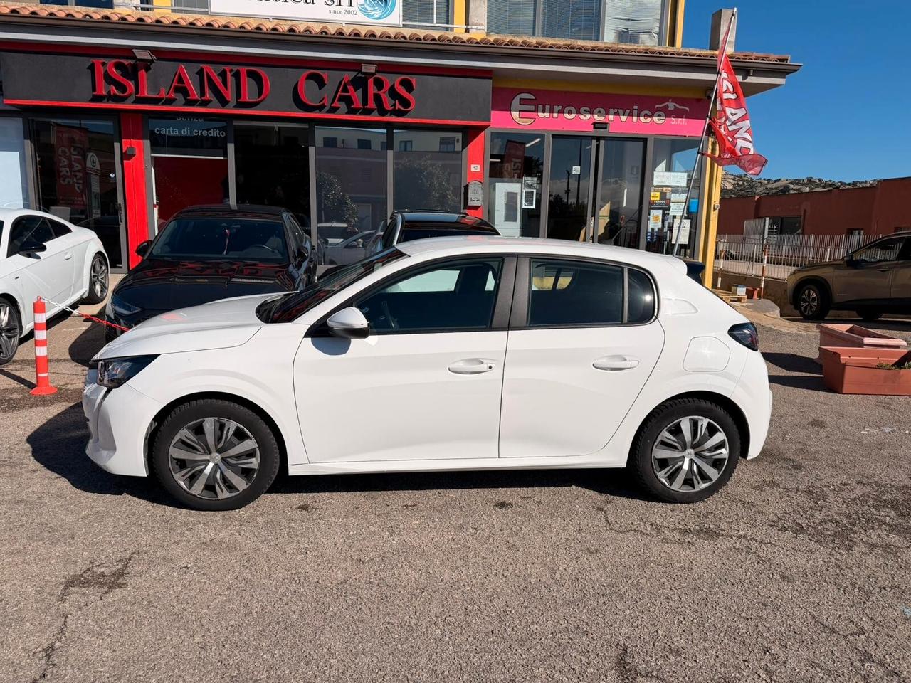 Peugeot 208 Neopatentati