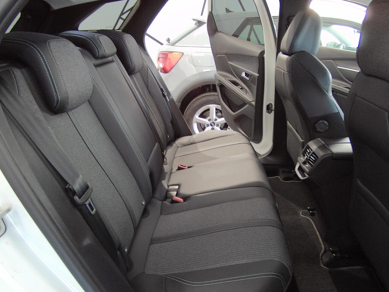 Peugeot 3008 BlueHDi 130 S&S EAT8 Allure Pack 2022