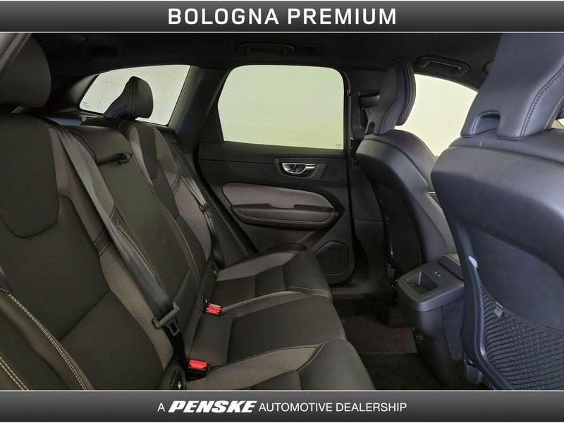 Volvo XC60 XC60 B5 AWD automatico Plus Dark