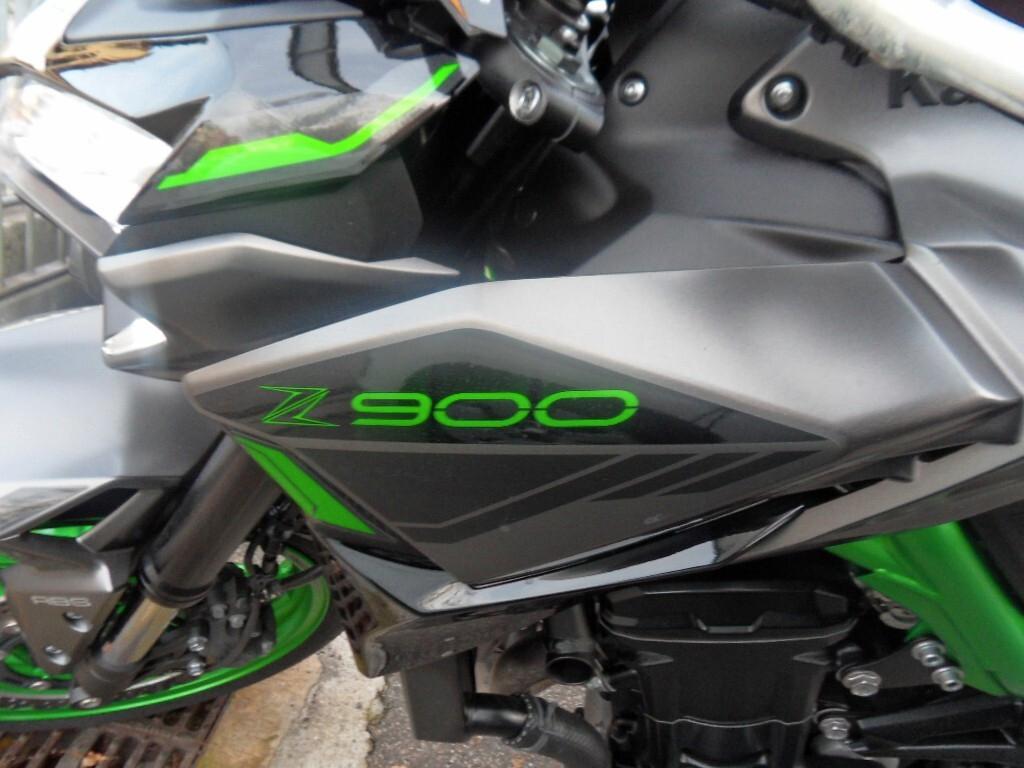 Kawasaki Z 900 ZR F