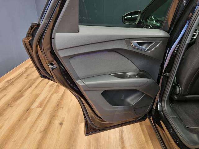AUDI Q4 e-tron Q4 45 e-tron S Line edition