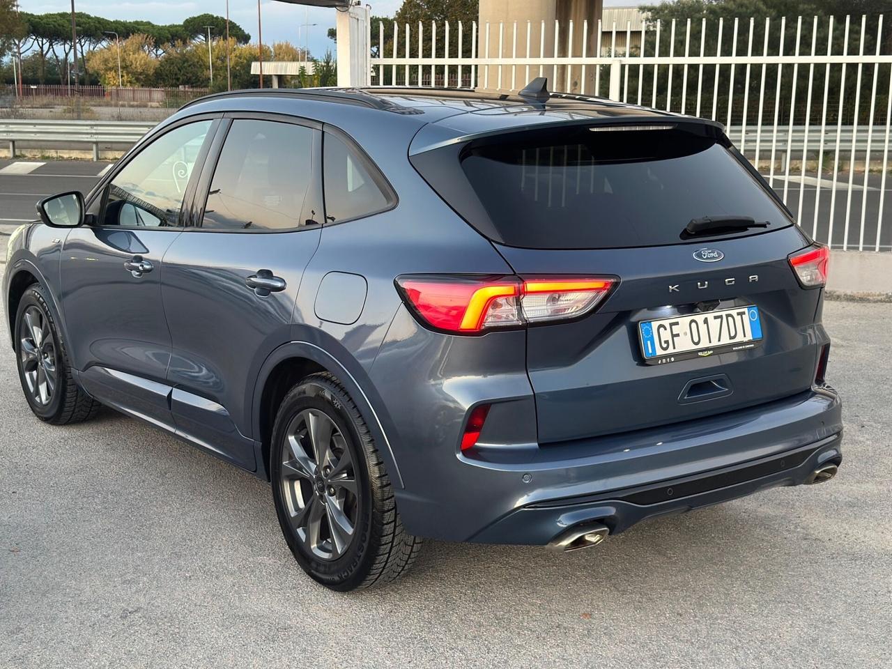 Ford Kuga 2021 1.5 120 CV aut. ST-Line DA VETRINA