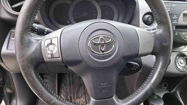 TOYOTA RAV 4 MY23 RAV 2.0 Luxury CAMBIO AUTOMATICO ROTTO