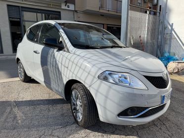Lancia Ypsilon 1.2 69 CV 5 porte GPL Ecochic Platinum