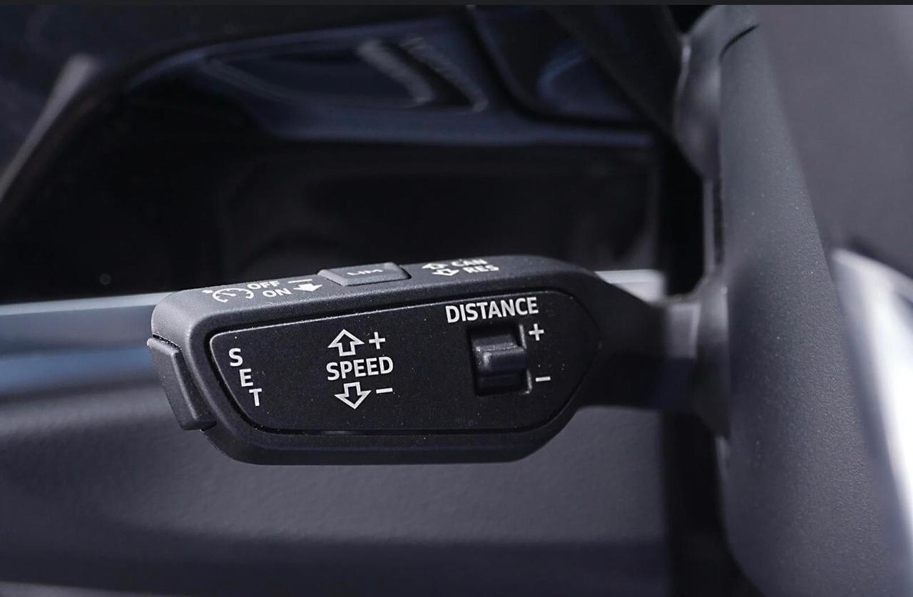 Audi Q3 45 TFSI S tronic S LINE esterno Cerchi 20