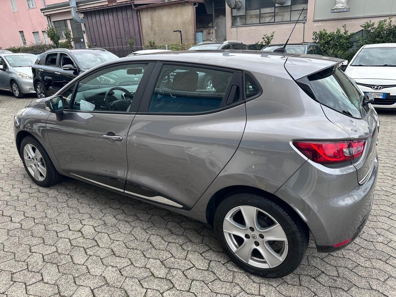 Renault Clio 1.2 75CV 5 porte Wave*EURO5*NEOPATENTATI