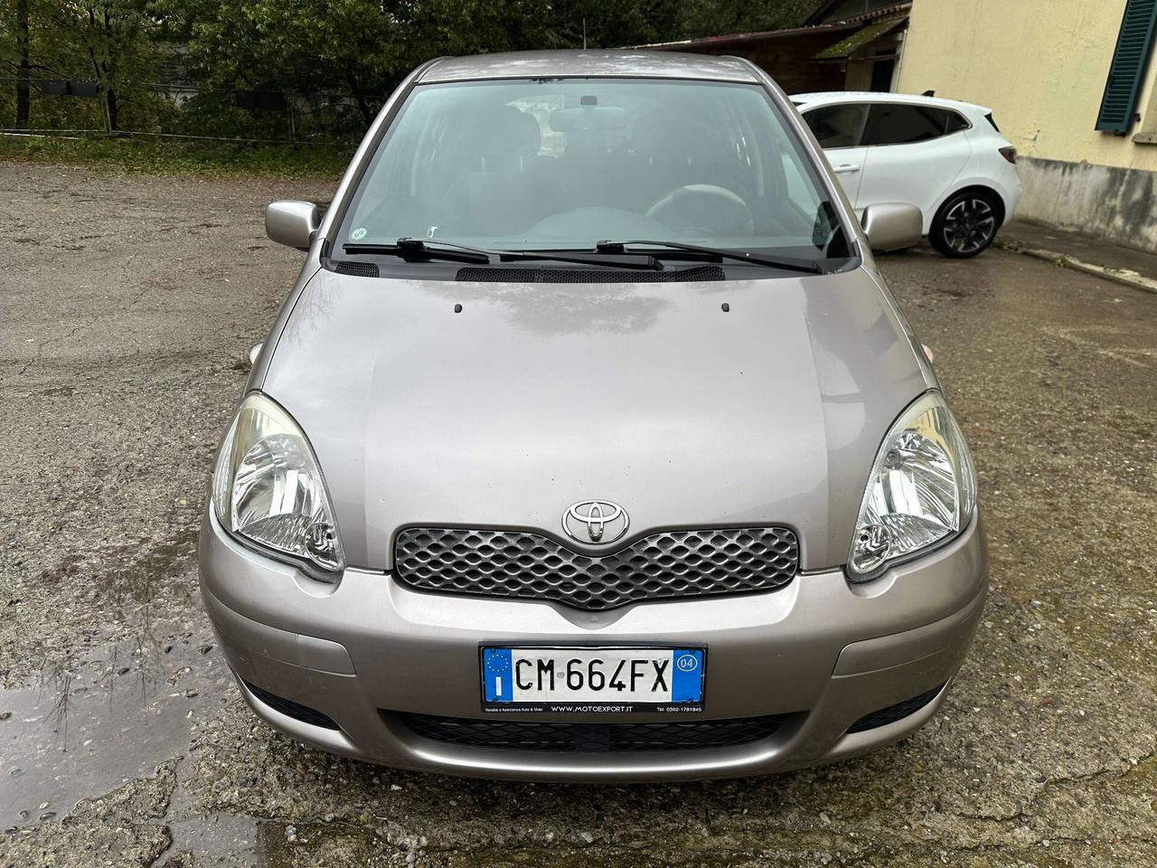 Toyota Yaris 1.4 tdi D-4D cat 5 porte Sol