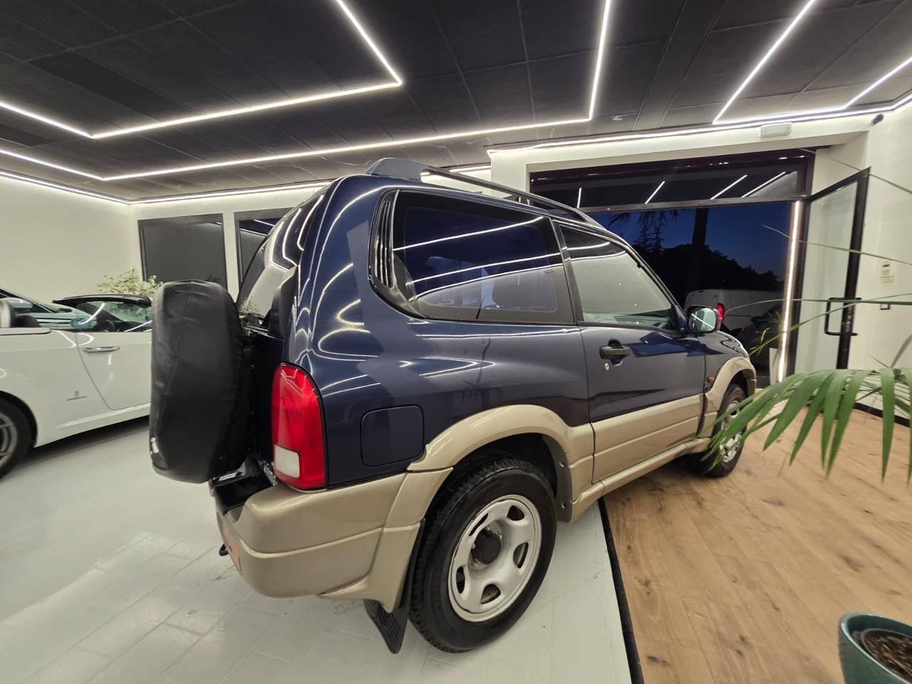 Suzuki Grand Vitara 1.6i 16V cat 3 porte