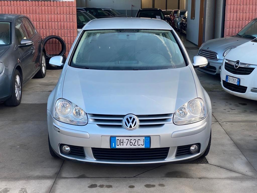 Volkswagen Golf 1.6 16V FSI 5p. Comfortline