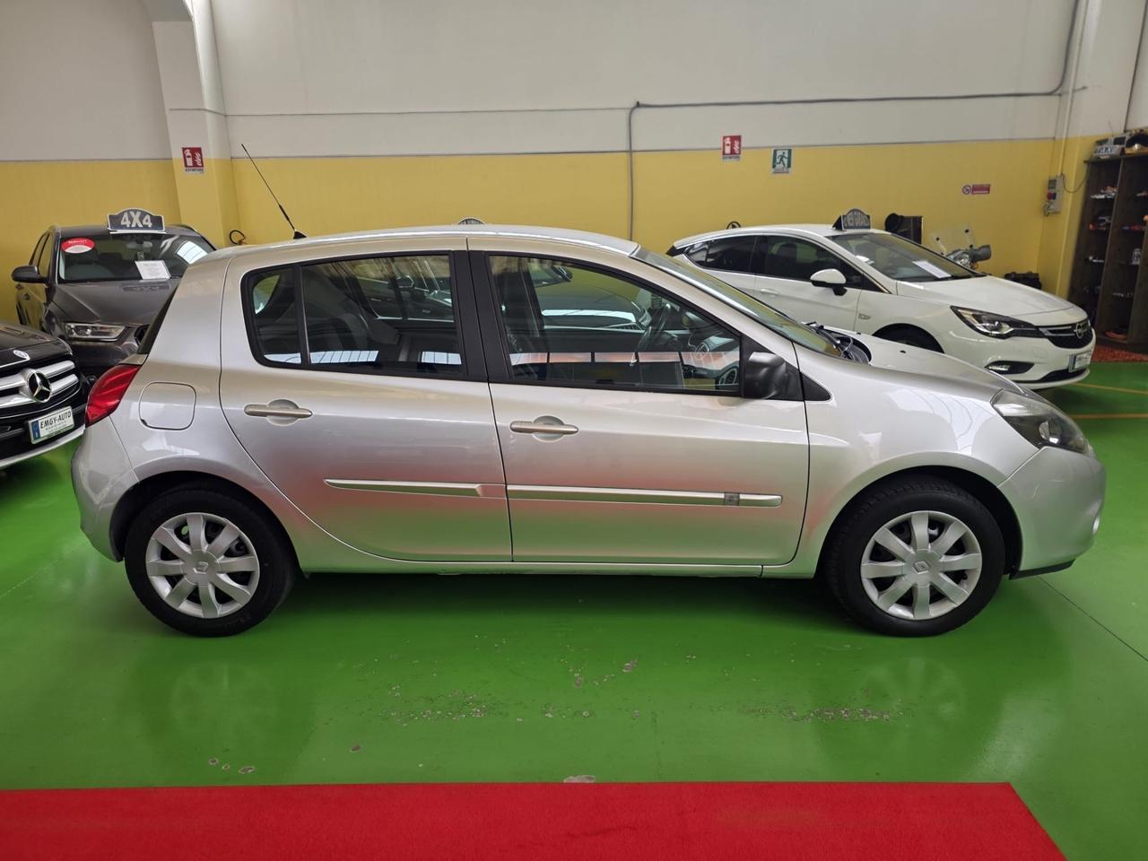 Renault Nuova Clio 1.2 16V 5 porte Live! Euro 5