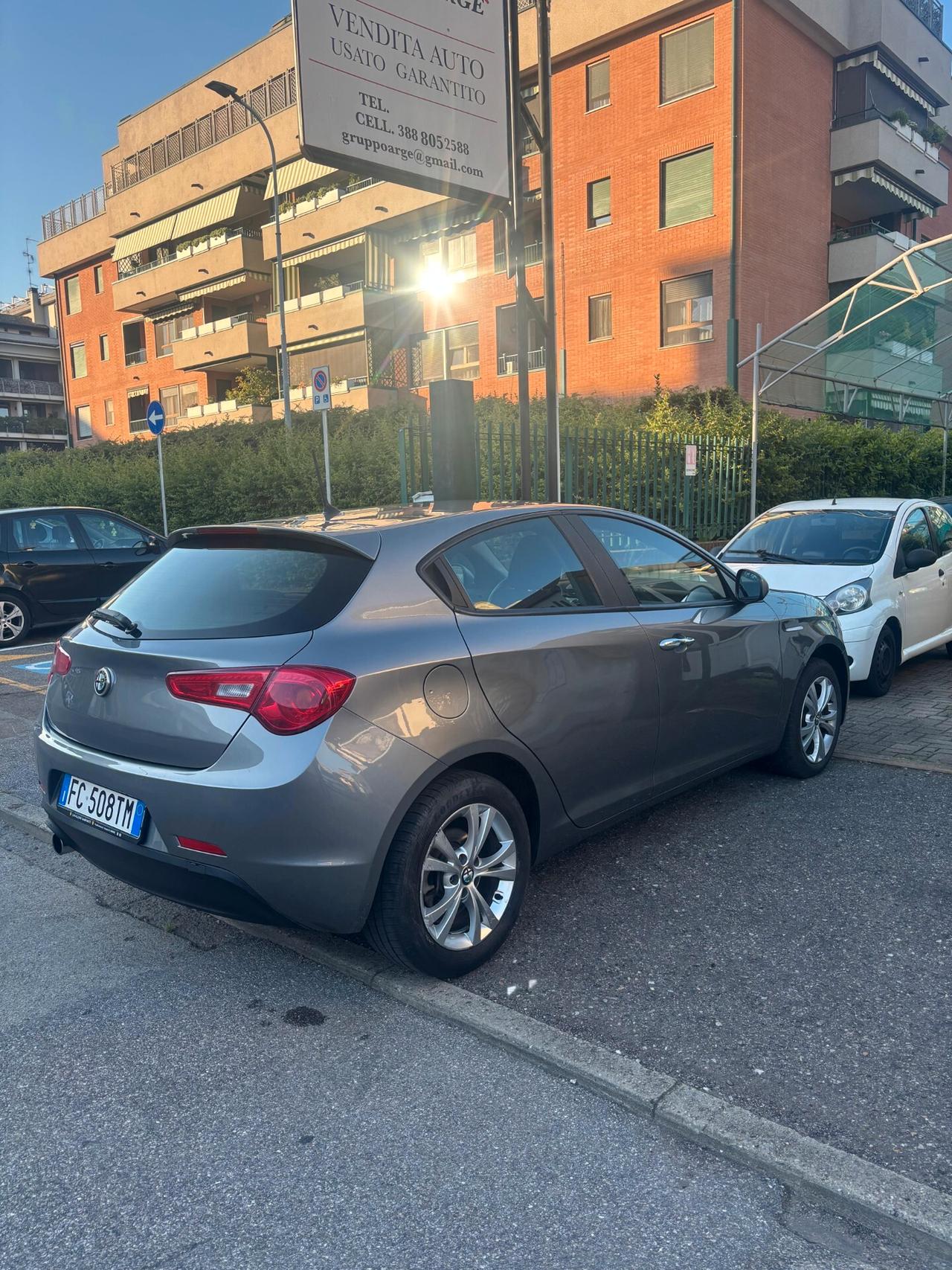 Alfa Romeo Giulietta 1.6 JTDm TCT 120 CV Super
