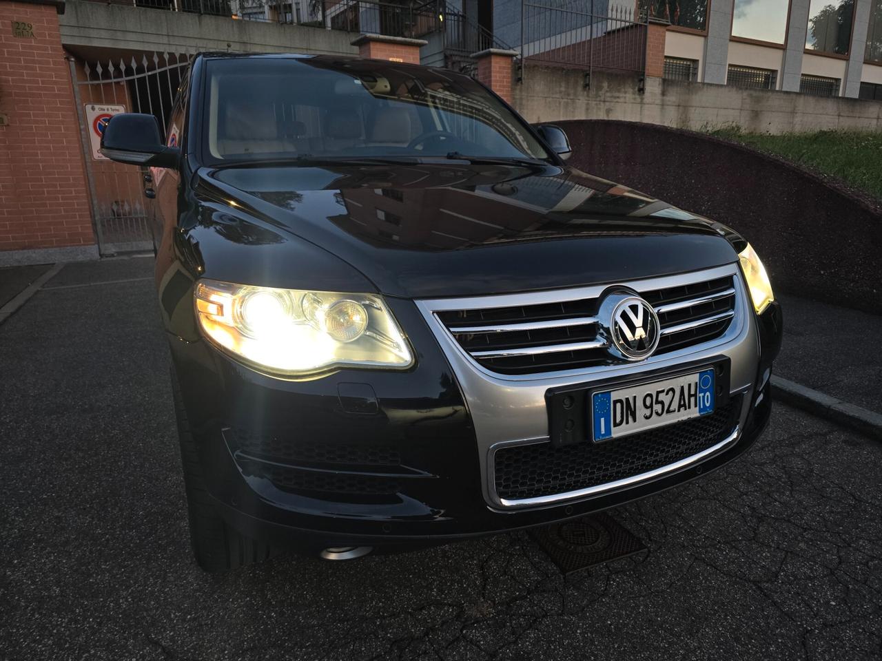 Volkswagen Touareg 2.5 R5 TDI DPF tiptronic Exclusive