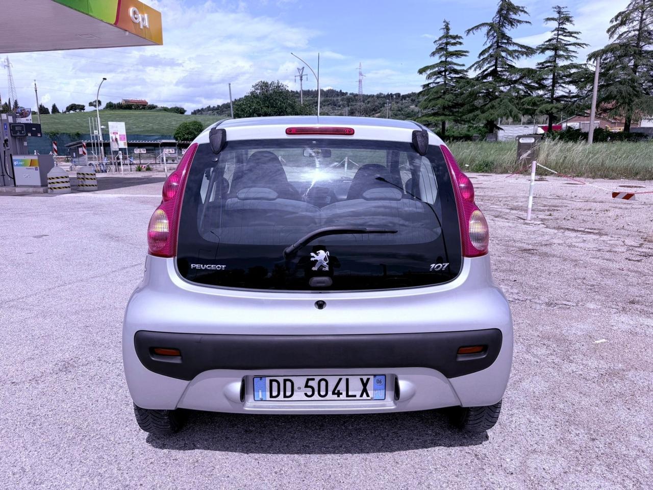 Peugeot 107 1.0 68CV 3p. Ok neopatentati