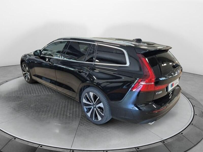 Volvo V60 2.0 b4 R-design auto 8m my21