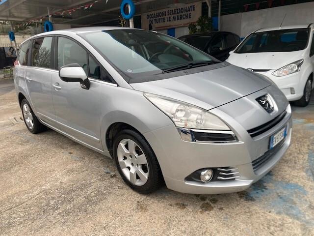 Peugeot 5008 1.6 HDi 112CV Family