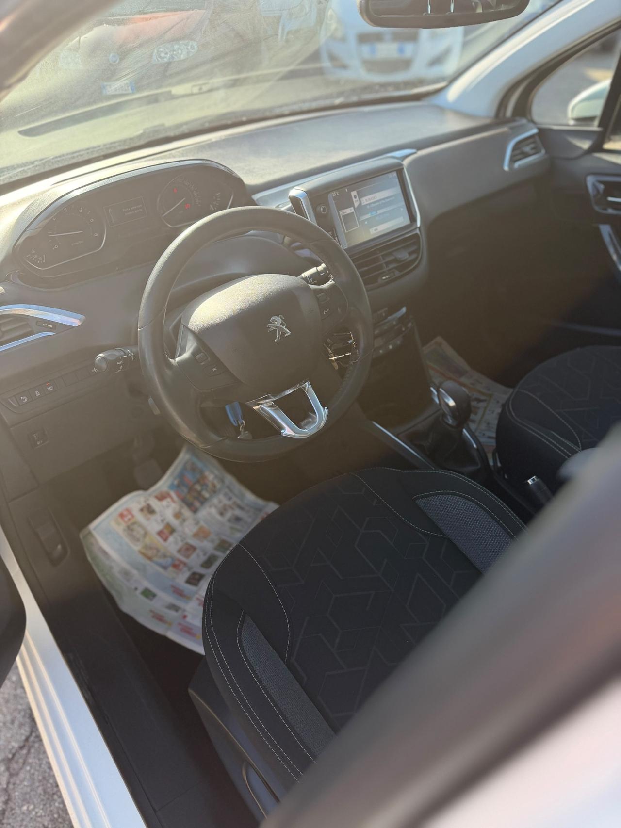 Peugeot 208 1.6 e-HDi 92 CV S 5 porte Allure tetto panoramico