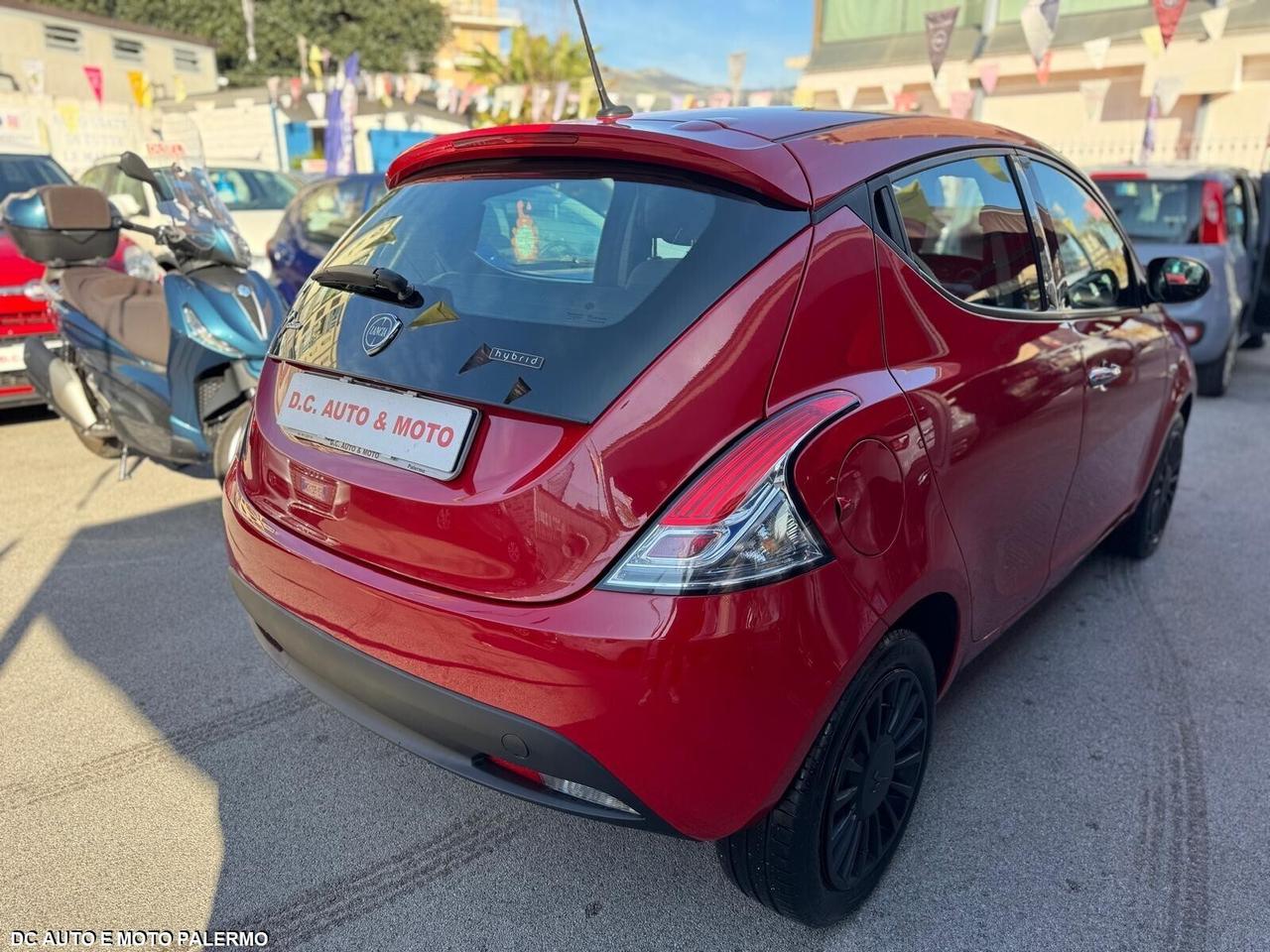 Lancia Ypsilon 1.0 Fire 69CV..Hybrid Ecochic.2022