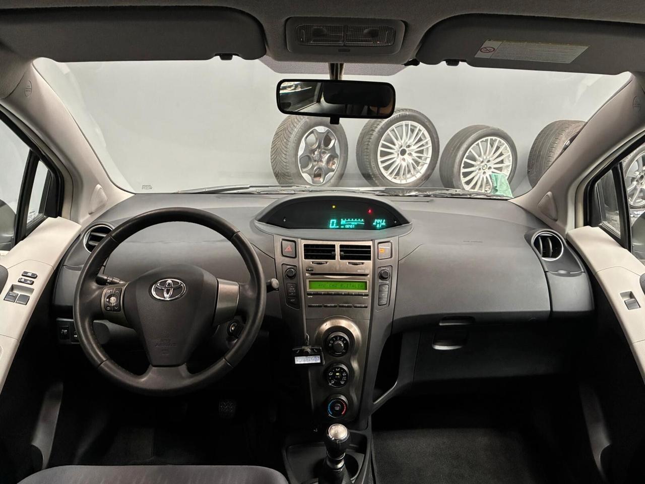 Toyota Yaris 1.3 5 porte Sol