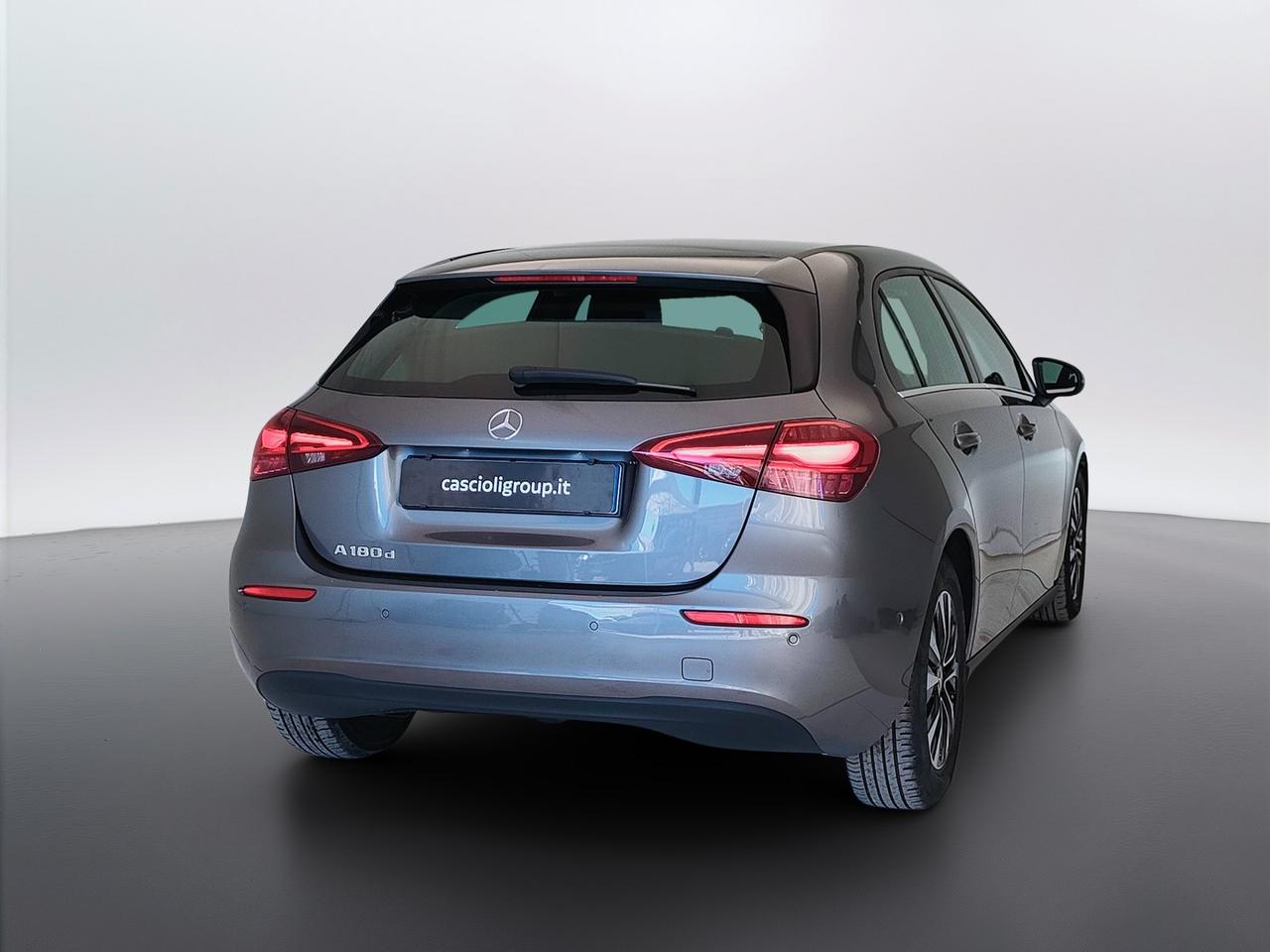 Mercedes-Benz Classe A - W177 2023 - A 180 d Advanced auto