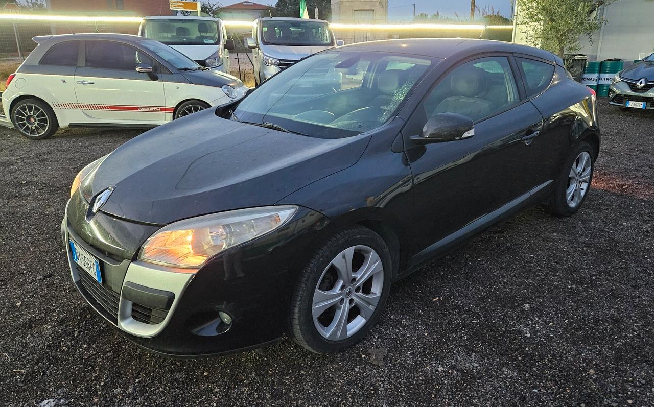 Renault Megane Mégane Coupé 1.9 dCi 130CV Dynamique