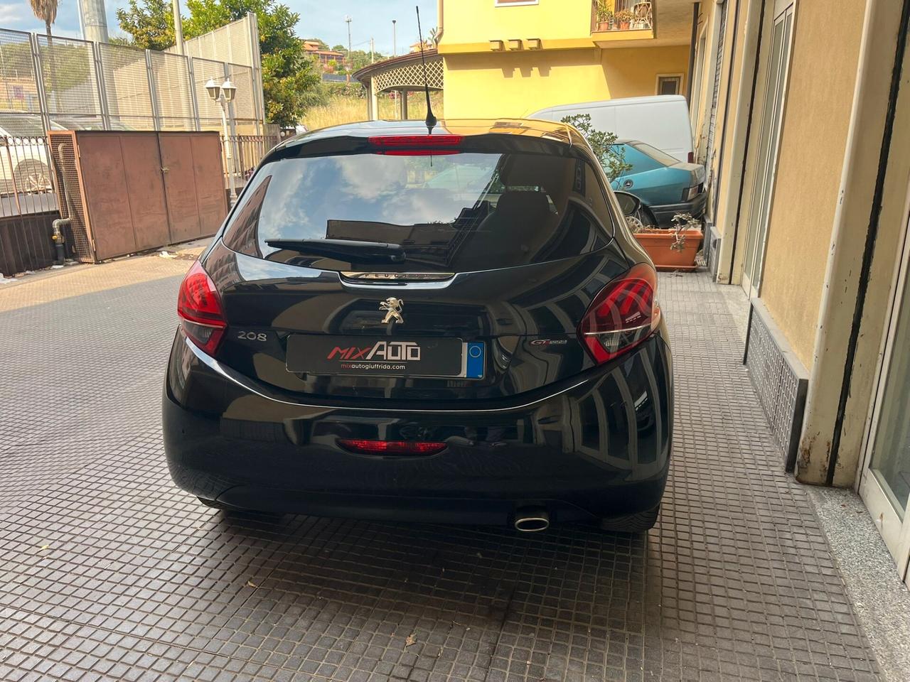 Peugeot 208 BlueHDi 120 S&S 5 porte GT Line