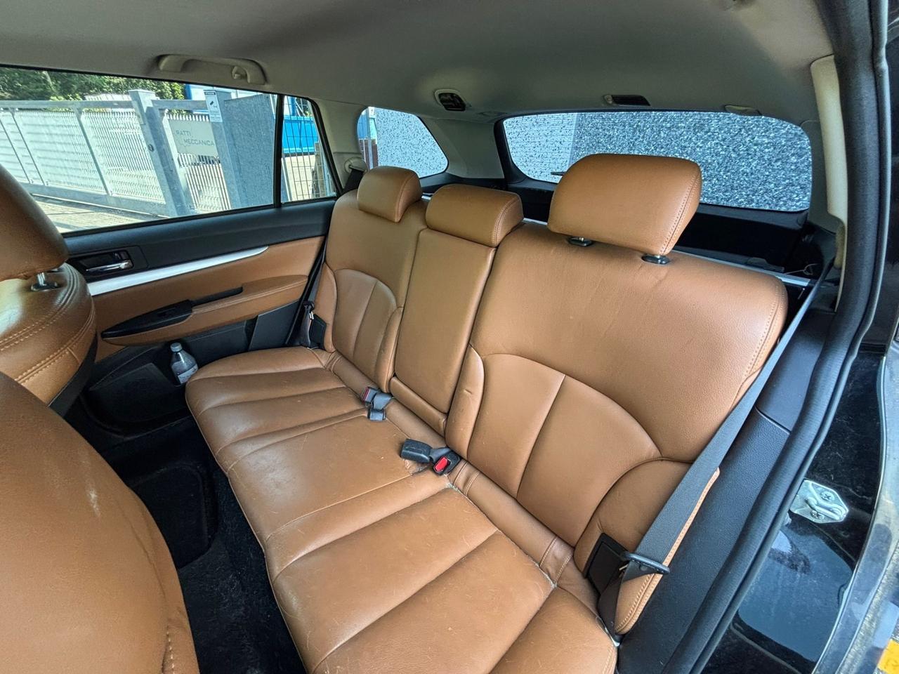 Subaru OUTBACK 2.0D Trend