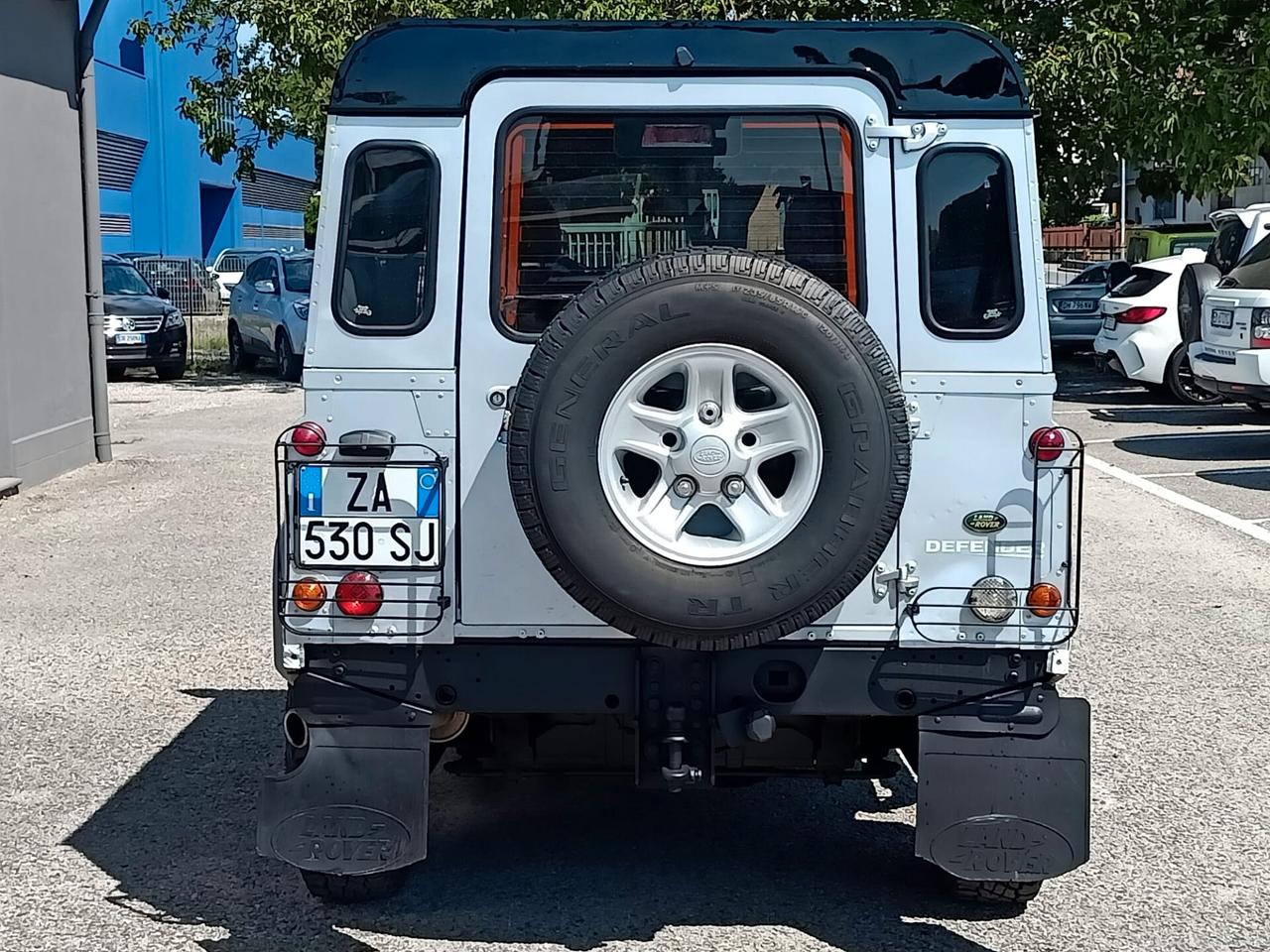 Land Rover Defender 90 2.4 TD4 Station Wagon SE