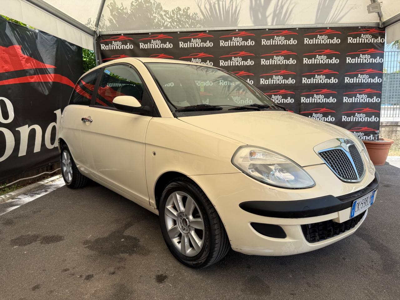 Lancia Ypsilon 1.2 Argento