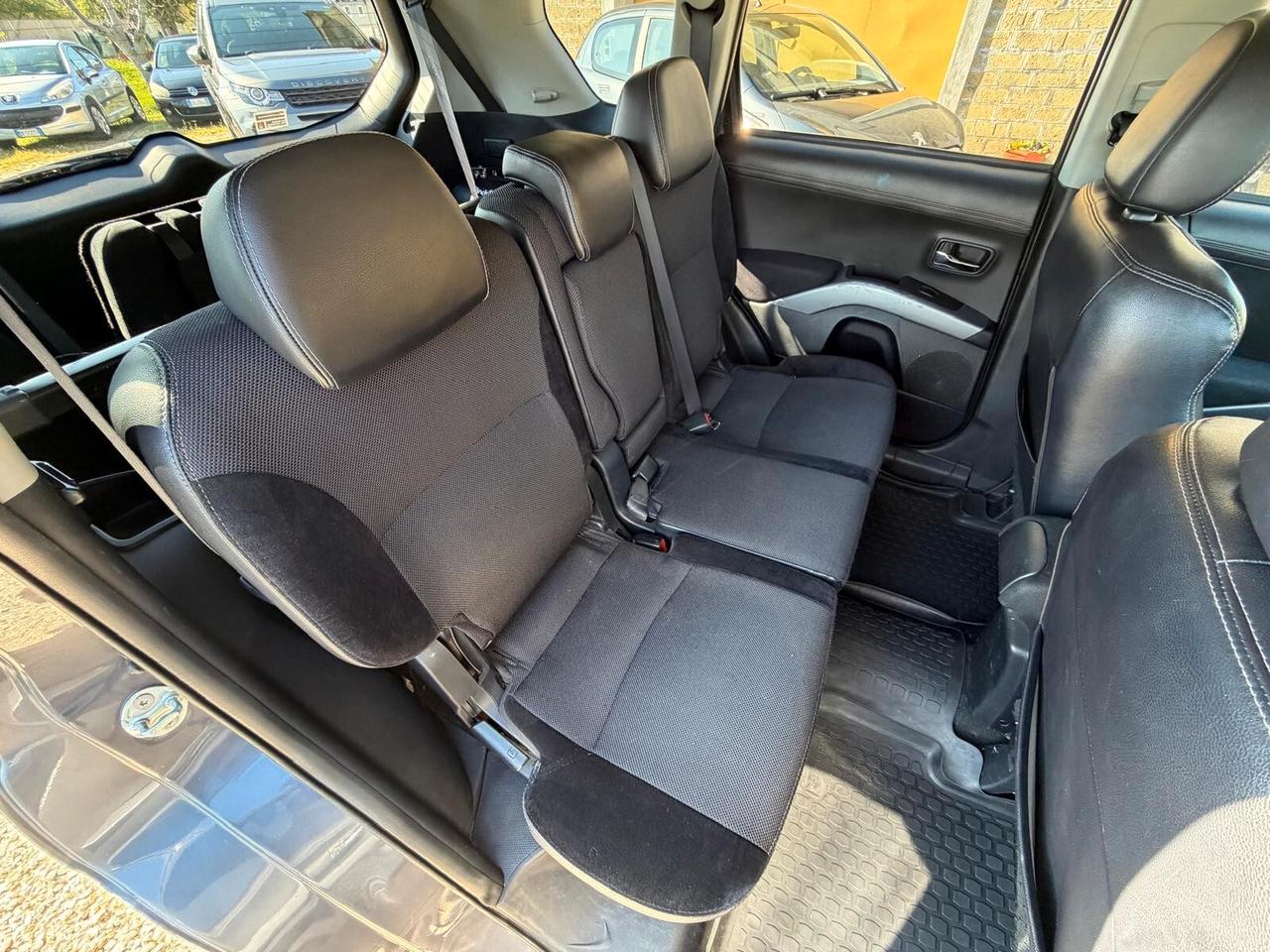 Mitsubishi Outlander 4x4 Cambio Automatico 7 Posti