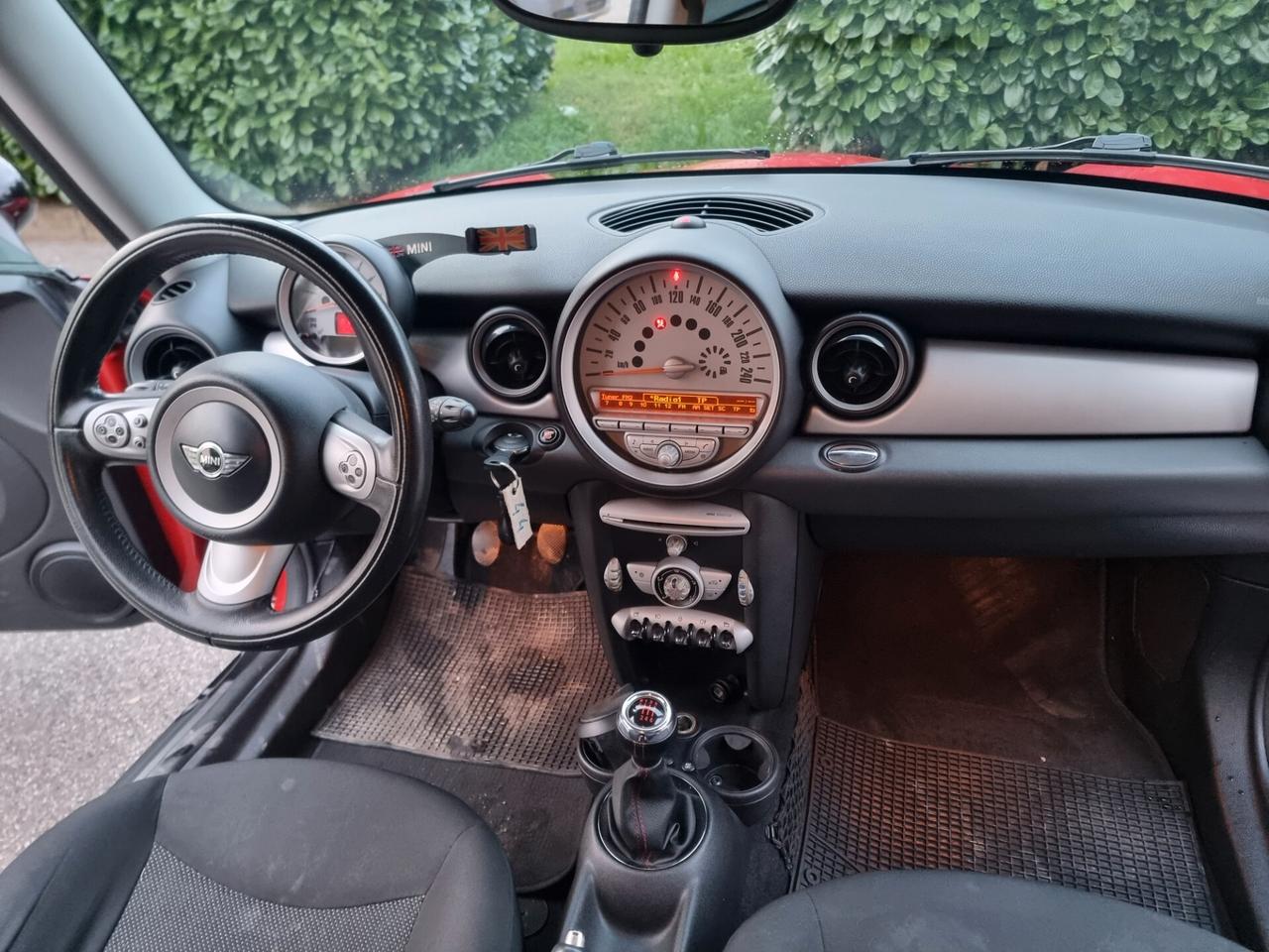 Mini 1.4 16V One Candele da cambiare