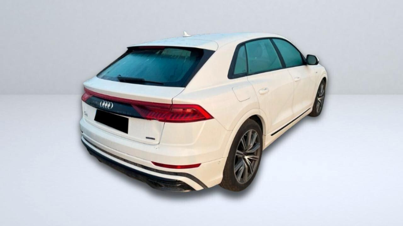 Audi Q8 50 TDI 286 cv quattro tiptronic S Line Identity Black