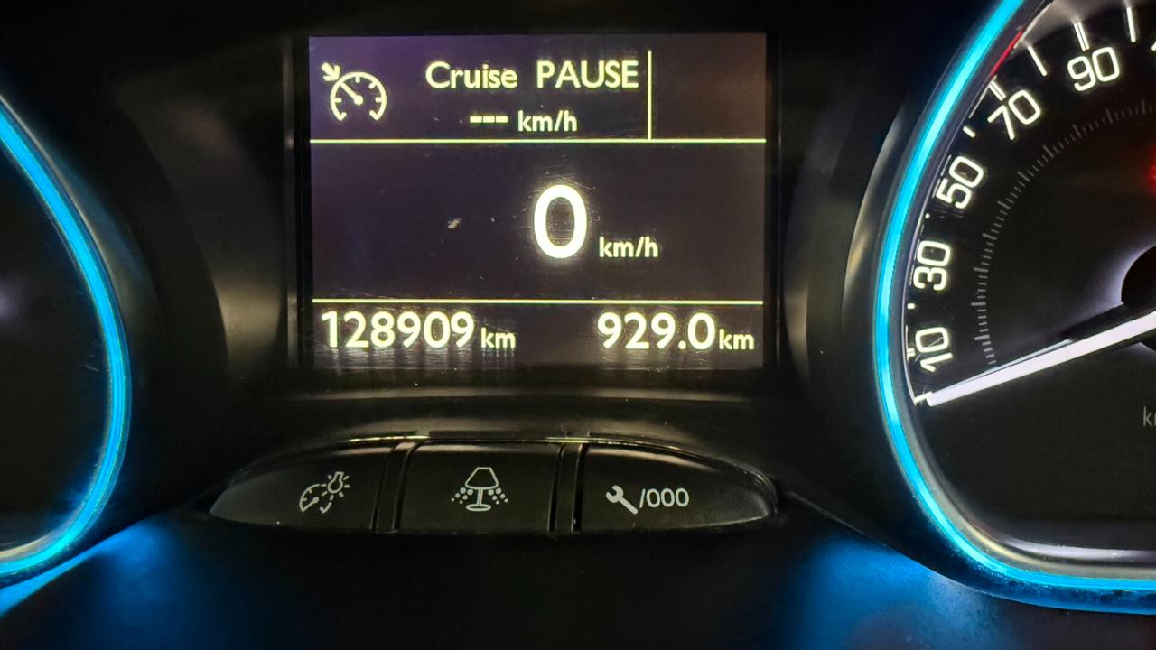 Peugeot 2008 BlueHDi 120 S&S Allure