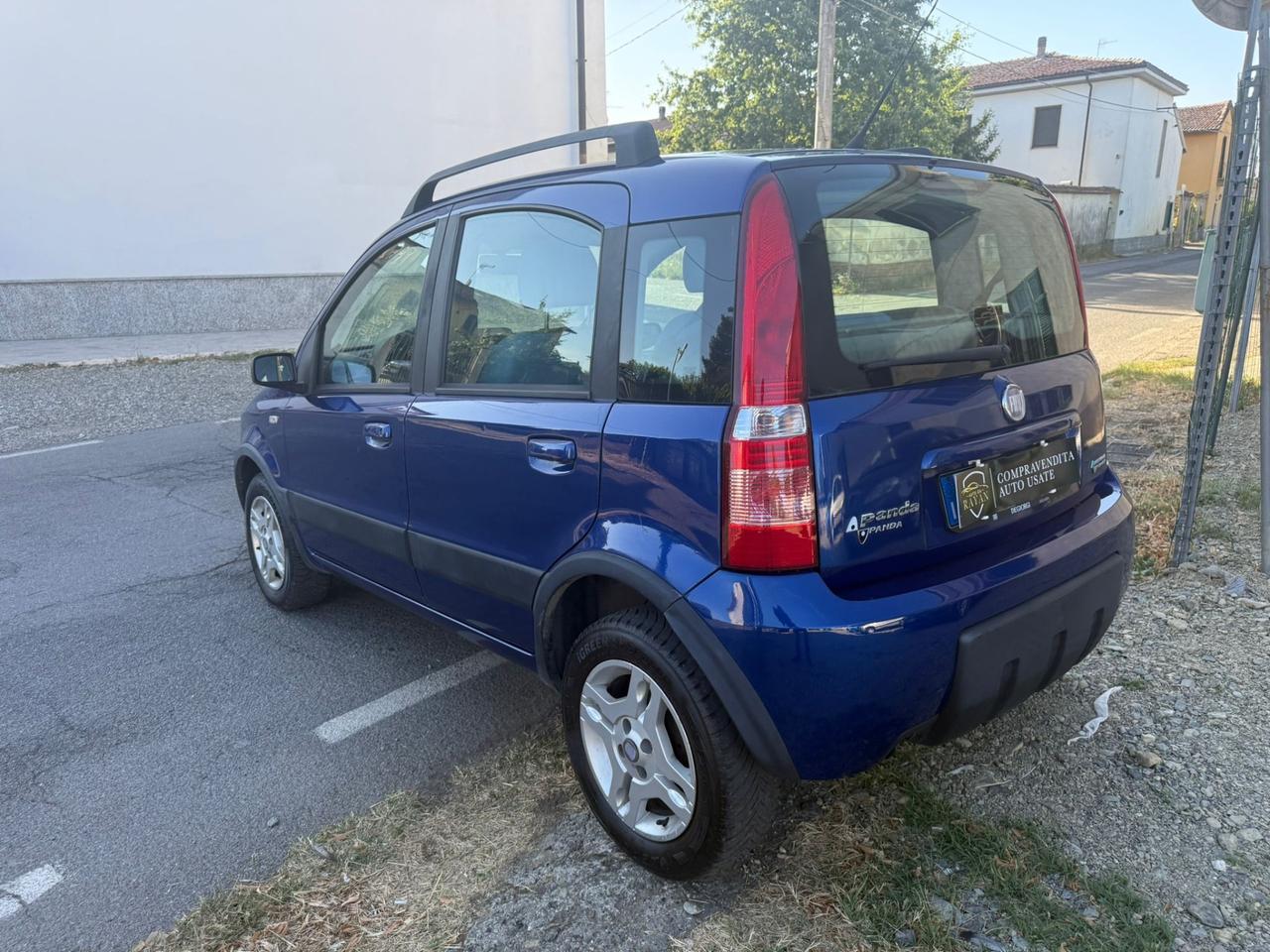 FIAT PANDA 1.2 BENZ METANO NEOPATENTATI