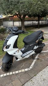 Peugeot Speedfight4 50 4 tempi km 0