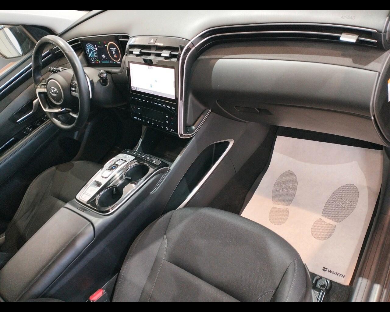 HYUNDAI Tucson 3ª serie Tucson 1.6 HEV aut. Ex...