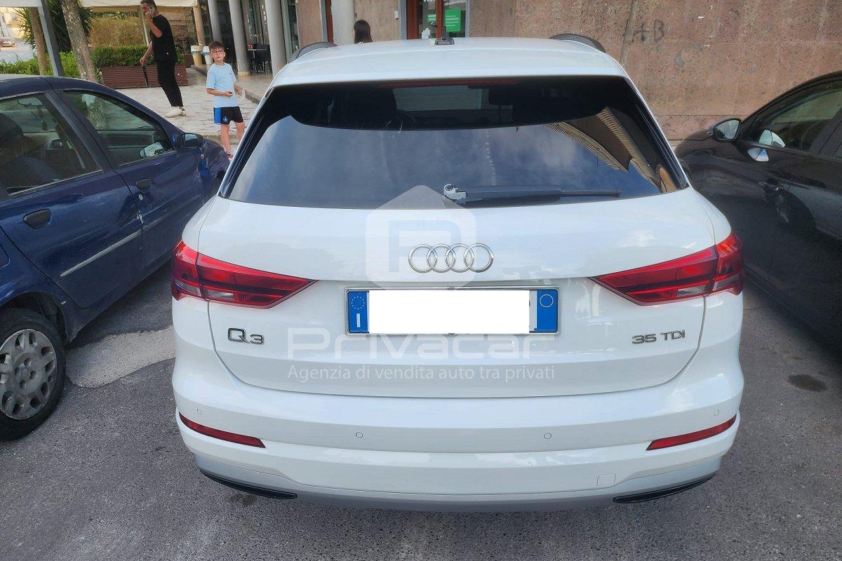AUDI Q3 35 TDI S tronic