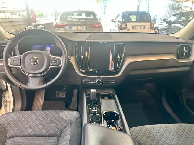 Volvo XC 60 XC60 B4 (d) automatico Core