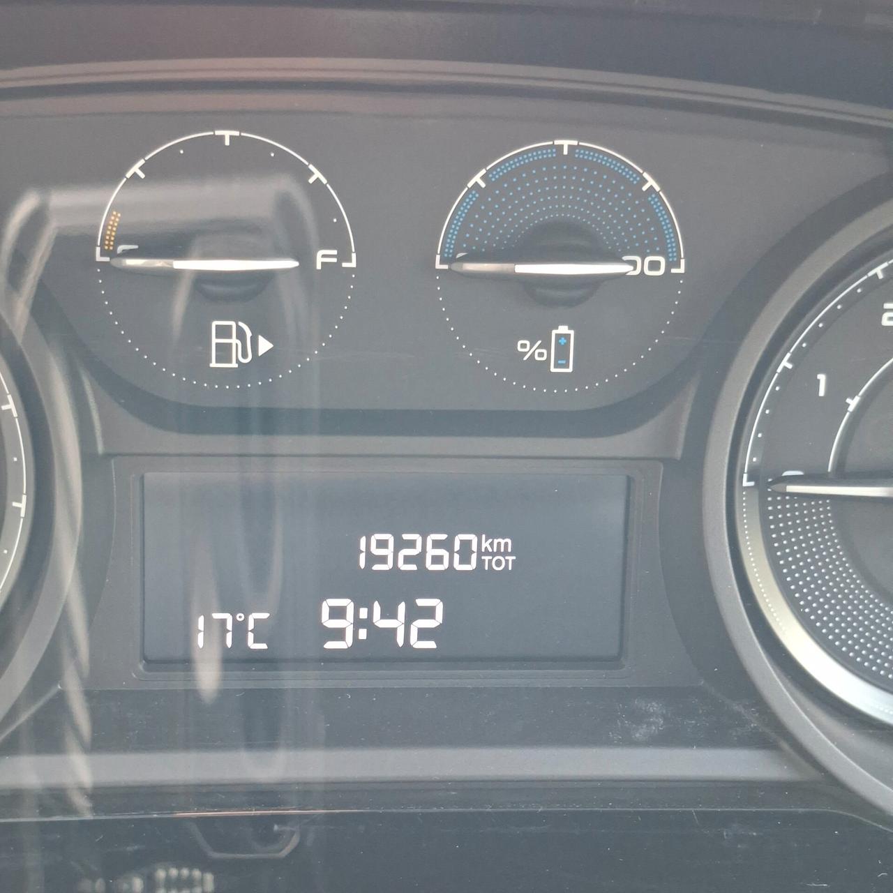 Lancia Ypsilon 1.0 Bz 70 Cv Hybrid Gold +