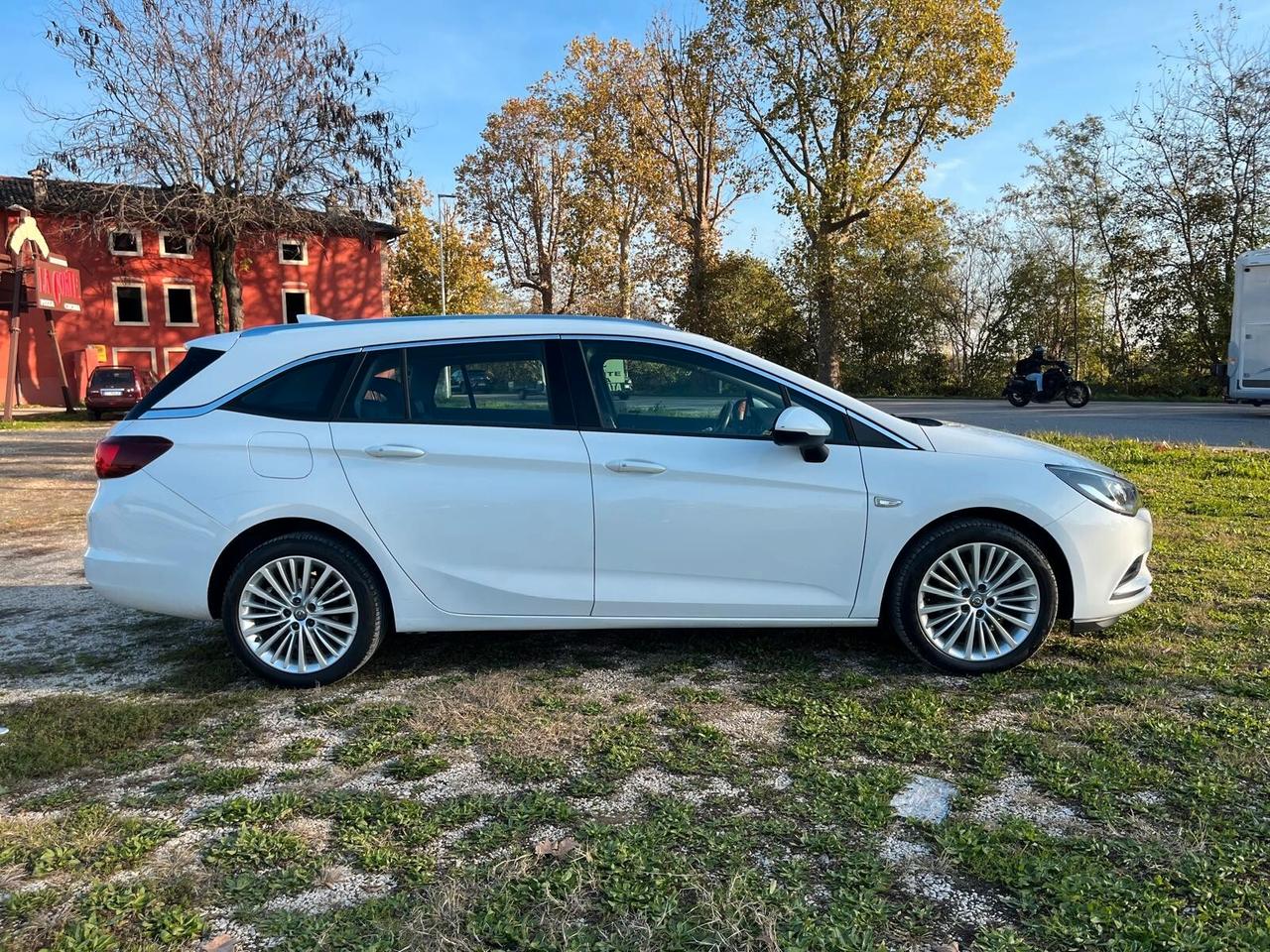 Opel Astra SW 1.6 CDTi - 2017