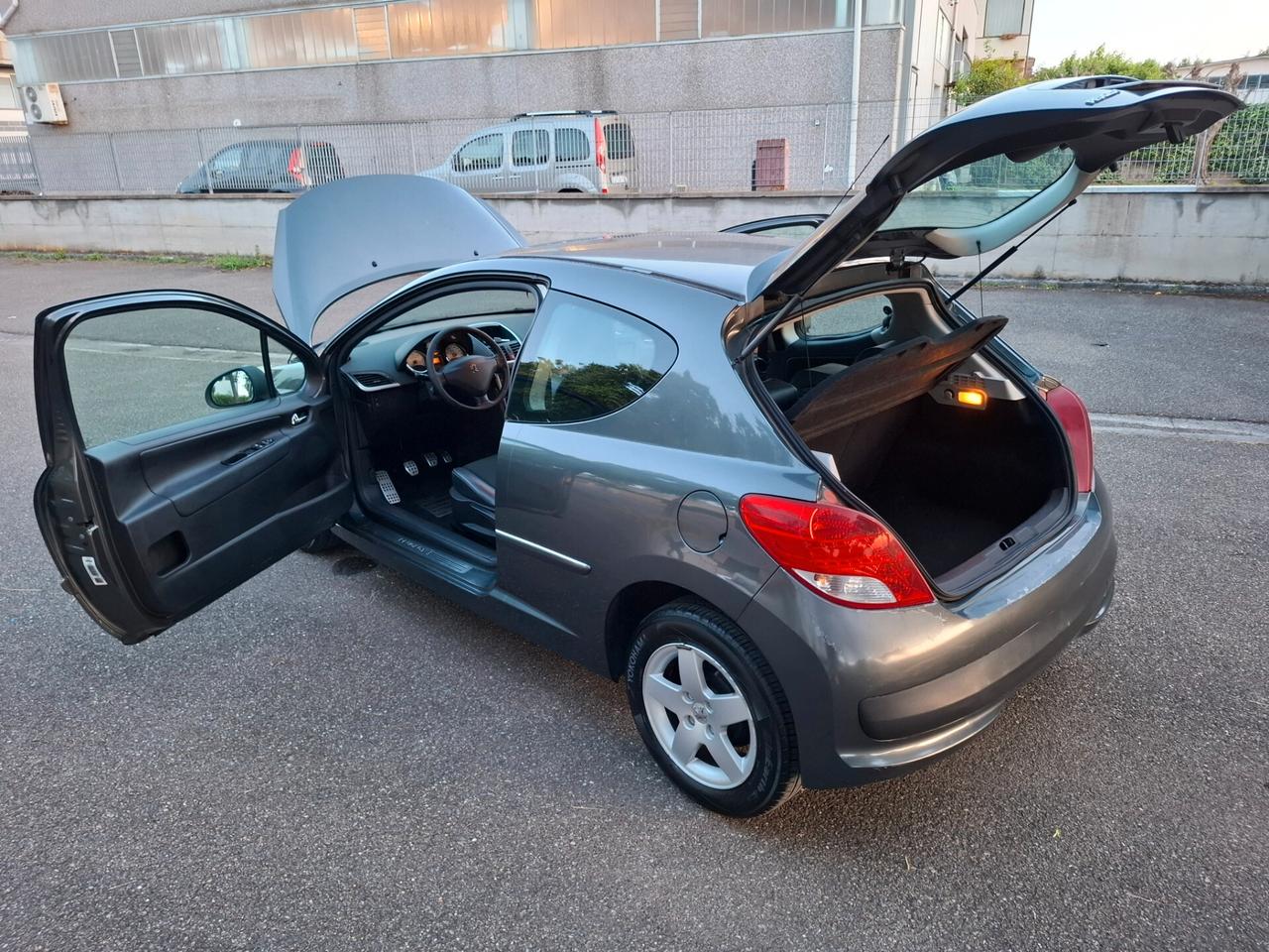 Peugeot 207 1.4 HDi 70CV 3p. XS