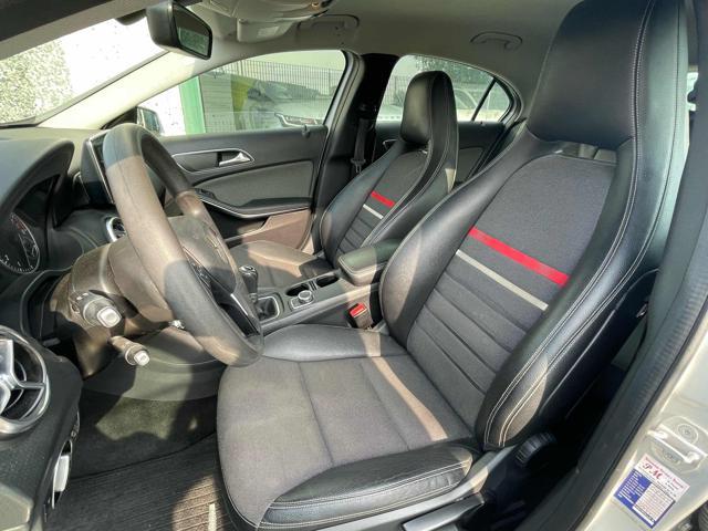 MERCEDES-BENZ A 200 Premium