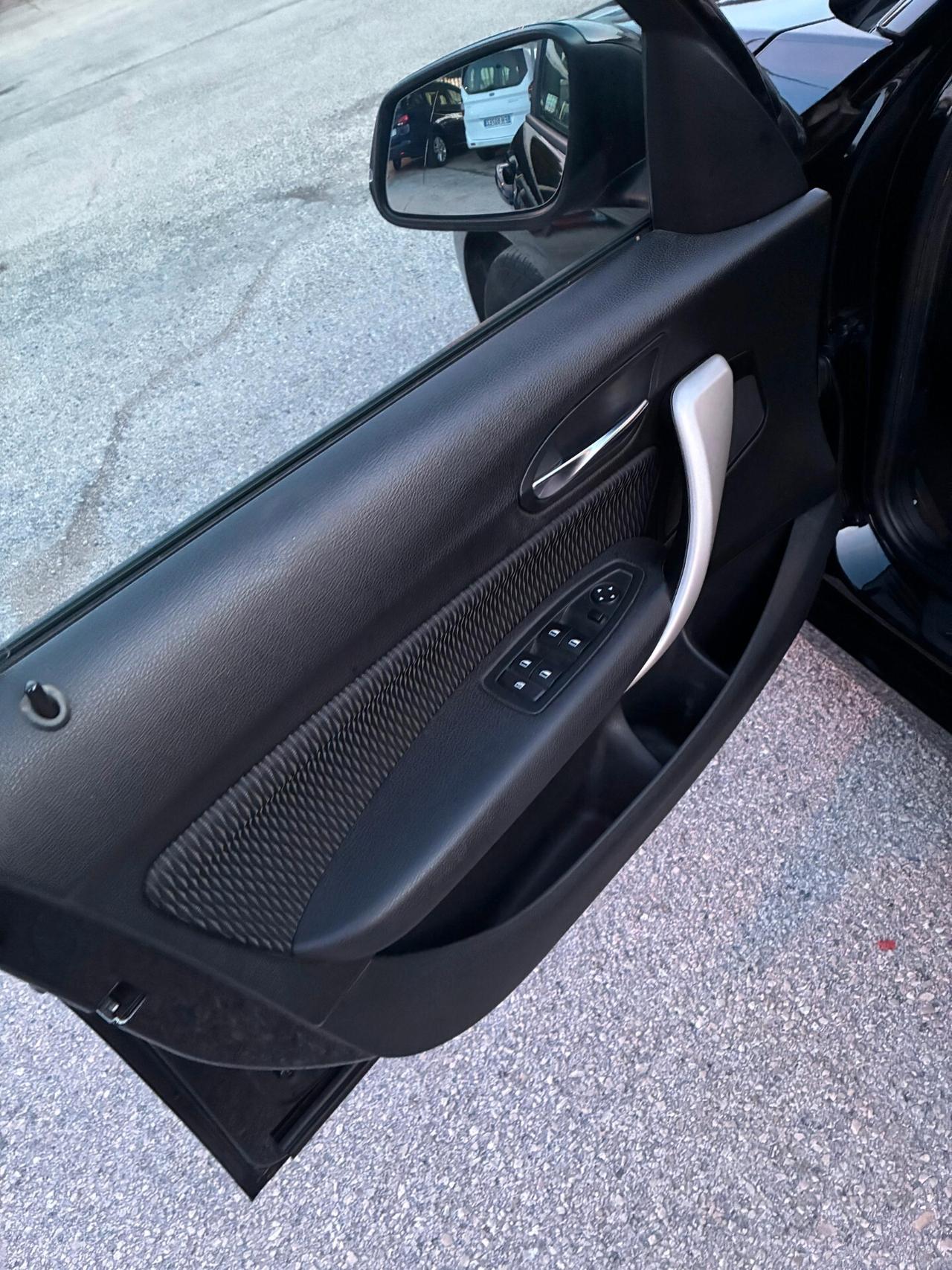 Bmw 114 114d 5p. Advantage