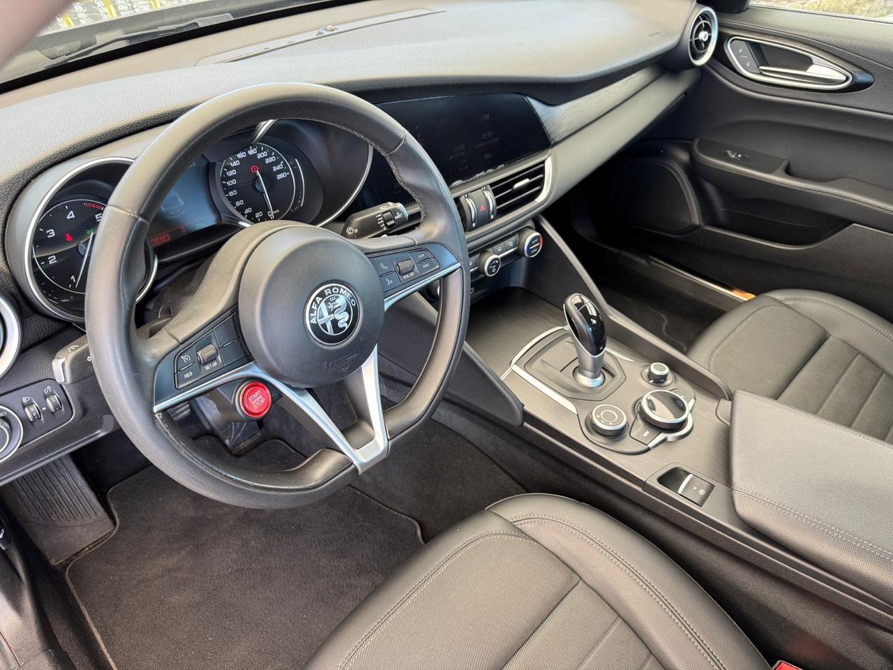 Alfa Romeo Giulia Super 2.2 AT8 Q4 180cv